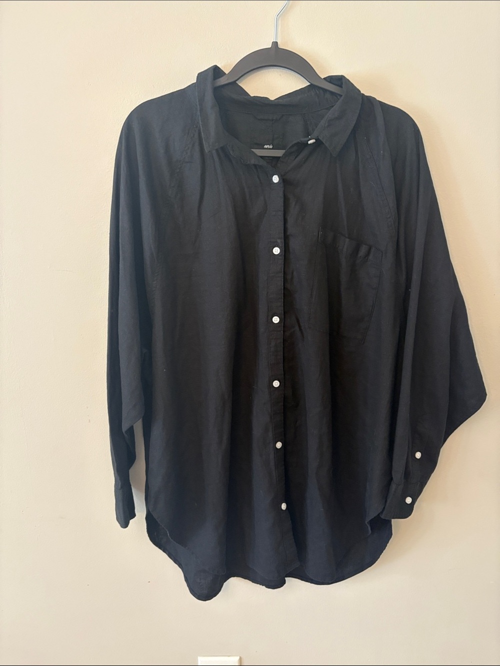 aerie Black Long-Sleeve Casual Button-Down Shirt